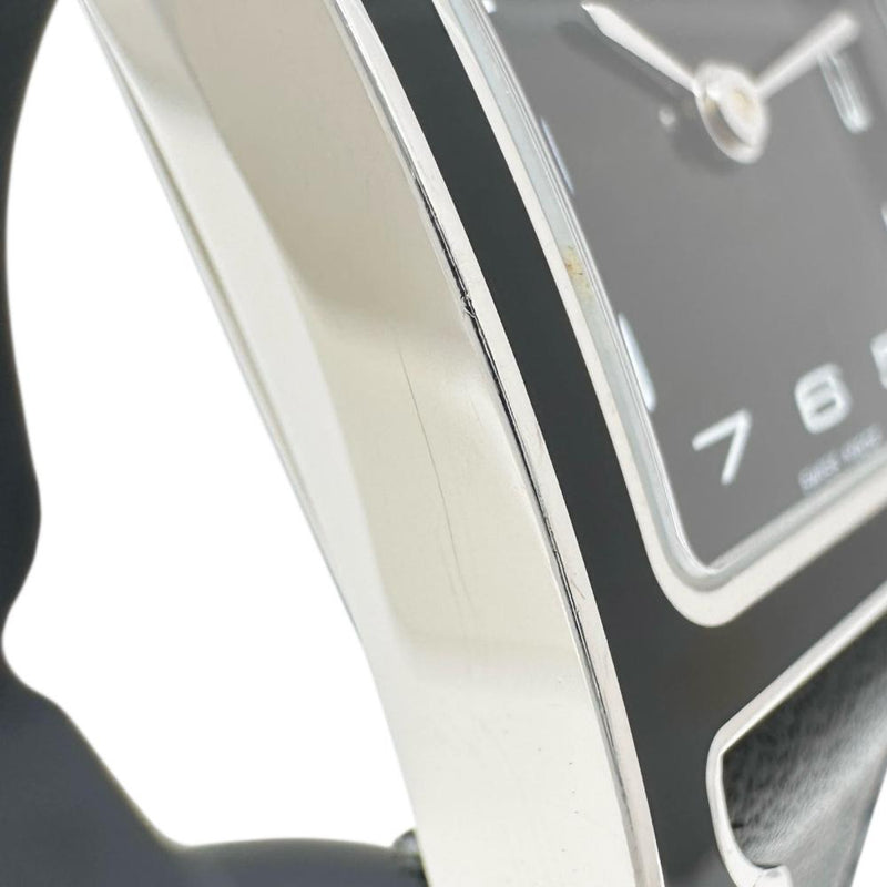 【HERMES/エルメス】 HH1.221 Hウォッチ　黒ラッカー　保証書/ギャラ/箱付き 腕時計 ステンレススチール/レザー クオーツ 2021年製 ブラック文字盤/ブラックレザーベルト レディース
【中古】【真子質店】【GD】




【IIII】