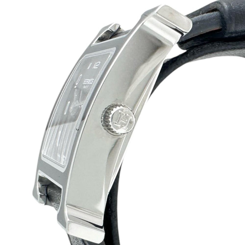 【HERMES/エルメス】 HH1.221 Hウォッチ　黒ラッカー　保証書/ギャラ/箱付き 腕時計 ステンレススチール/レザー クオーツ 2021年製 ブラック文字盤/ブラックレザーベルト レディース
【中古】【真子質店】【GD】




【IIII】