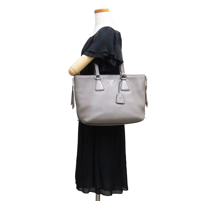 PRADA/プラダ】 サイドファスナー トートバッグ カーフ グレー レディース【中古】【真子質店】【GD】 【MaMox】 – 真子質店  PawnShopMAKO