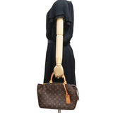 【LOUIS VUITTON/ルイ・ヴィトン】 プティ・パレPM モノグラム M45900 2WAY ハンドバッグ ブラウン系 レディース【中古】【真子質店】【GD】




【IMiKx】