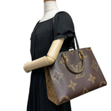 【LOUIS VUITTON/ルイ・ヴィトン】 オンザゴーMM モノグラムジャイアント M45321 トートバッグ PVC ブラウン レディース【中古】【真子質店】【BL】




【TKxY】