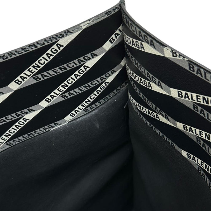 【BALENCIAGA/バレンシアガ】 ロゴ柄 ショッパートート 541906  クラッチバッグ レザー ブラック ユニセックス【中古】【真子質店】【GD】




【TMox】