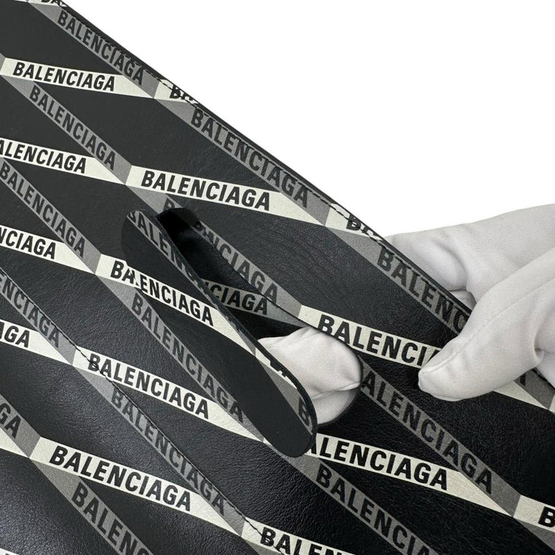 【BALENCIAGA/バレンシアガ】 ロゴ柄 ショッパートート 541906  クラッチバッグ レザー ブラック ユニセックス【中古】【真子質店】【GD】




【TMox】