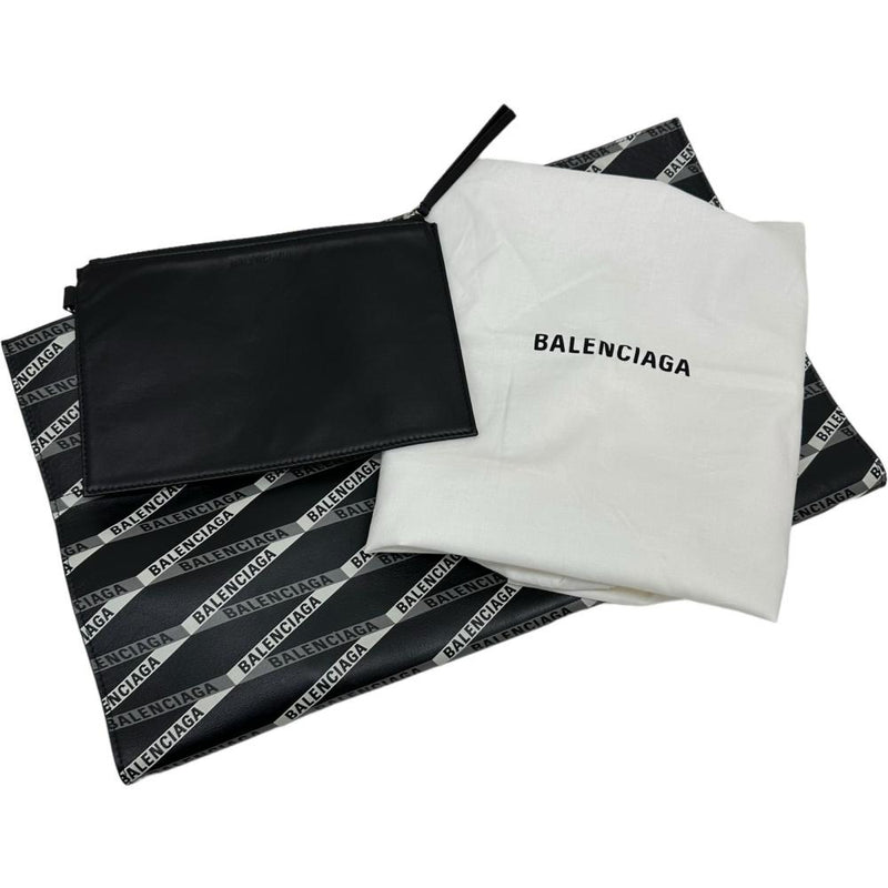 【BALENCIAGA/バレンシアガ】 ロゴ柄 ショッパートート 541906  クラッチバッグ レザー ブラック ユニセックス【中古】【真子質店】【GD】




【TMox】