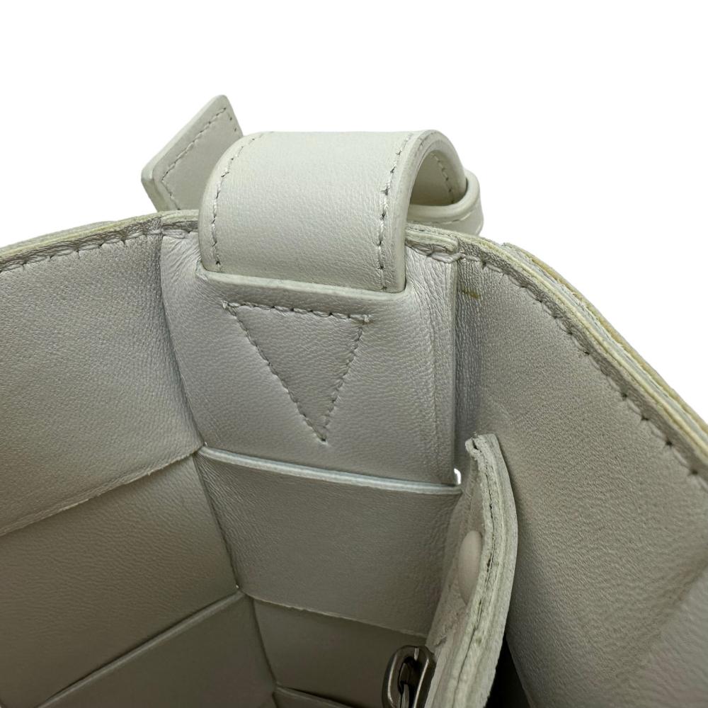 BOTTEGAVENETA/ボッテガヴェネタ】 カセット マキシイントレチャート BOTTEGAVENETA/ボッテガヴェネタ】 カセット マキシイントレチャート