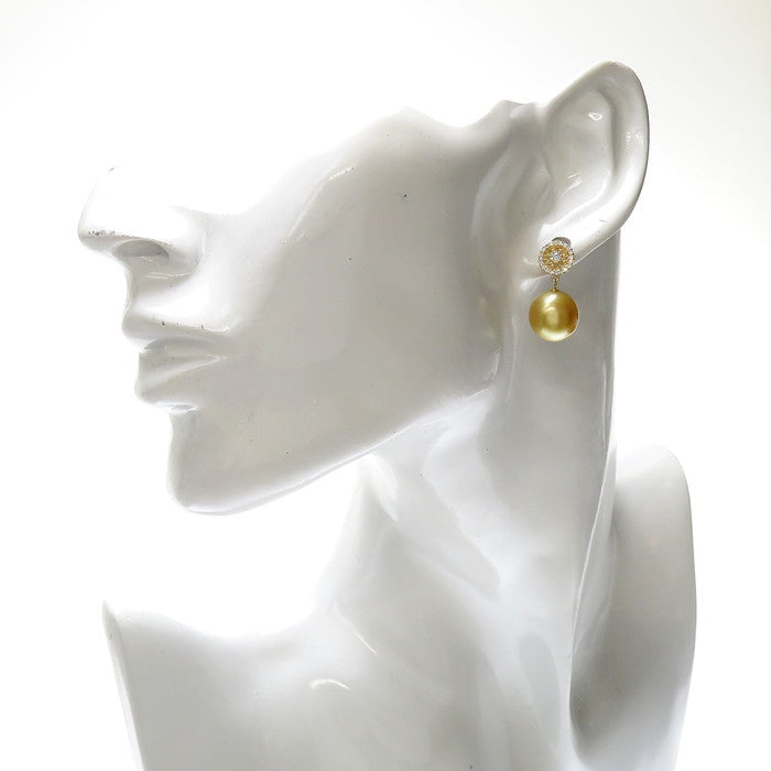 スタッド 白蝶真珠(ゴールデンパール) 約11.3～11.6mm程度 ダイヤモンド 計0.15×2ct ピアス K18ゴールド 18金 6.2g レディース
【中古】【真子質店】




【DDx】
