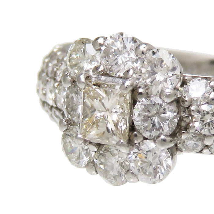13号 ダイヤモンド(中央) 0.15ct ダイヤモンド 計0.85ct リング・指輪 