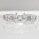 12号 中央ダイヤモンド(推定J-SIクラス)  0.530ct ダイヤモンド 計0.50ct リング・指輪 Pt900プラチナ 5.6g レディース
【中古】【真子質店】




【KKx】