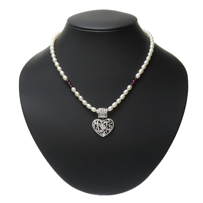 【DESIGNER JEWELRY/作家ジュエリー】 水野薫子 ハート 社外製ネックレス ルビー 計0.08ct 淡水真珠 4ｍｍ ガーネット ネックレス K18WGホワイトゴールド 18金/シルバー 21.2g 42cm レディース
【中古】【真子質店】【NN】




【MoMox】