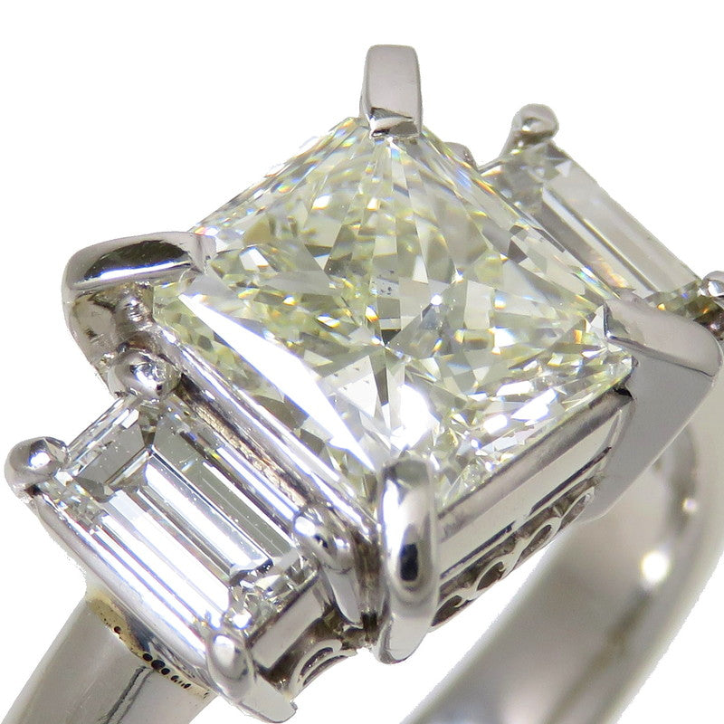 12号 中央ダイヤモンド 2.015ct ダイヤモンド 計0.62ct リング・指輪 Pt900プラチナ 7.7g レディース
【中古】【真子質店】【NN】




【DSMox】