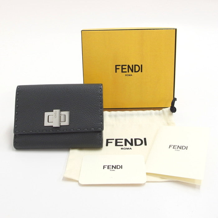 FENDI/フェンディ】 セレリア 8M0359 ピーカブーミディアム 二つ折り財布 カーフ グレー レディース【中古】【真子質店】【GD –  真子質店 PawnShopMAKO