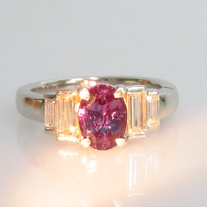 7号 変色効果/カラーチェンジ アレキサンドライト 0.85ct ダイヤモンド 計0.54ct リング・指輪 Pt900プラチナ 5.7g レディース
【中古】【真子質店】




【TMaTI】