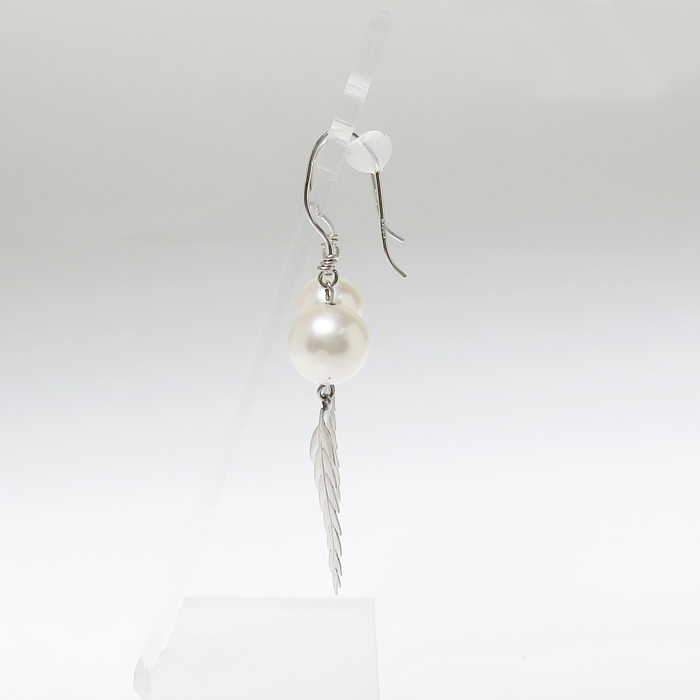 ☆未使用・展示品☆ 羽ぶら下がり アメリカンフック アコヤ真珠 8.0mm ピアス K18WGホワイトゴールド 18金 2.4g レディース
【中古】【真子質店】




【KK】