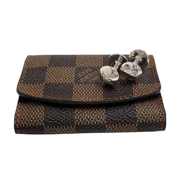 【LOUIS VUITTON/ルイ・ヴィトン】 カフス&ケースセット ブトン ドゥ マンシェット モチーフ カフス ダミエ シルバー925 M30976 メンズ
【中古】【真子質店】【GD】




【IYMo】