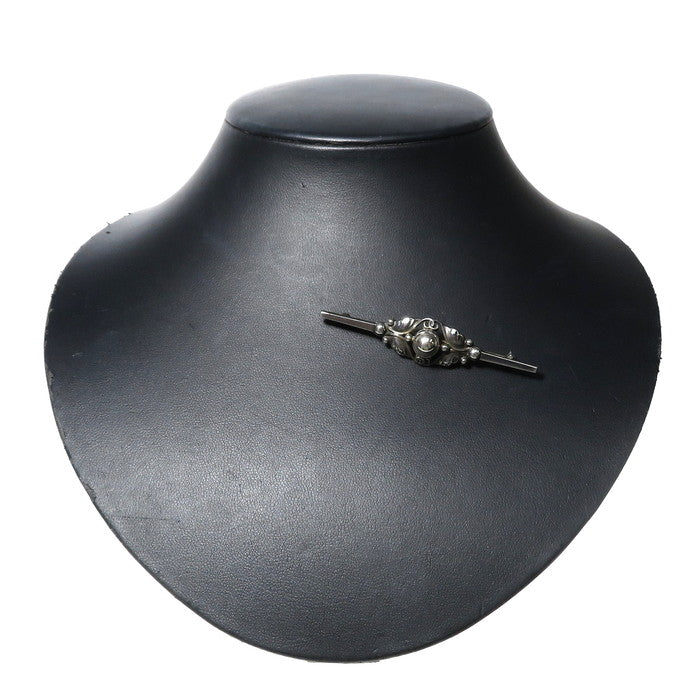 ジョージジェンセン   ブローチ 925 シルバー. ジョージジェンセンのアンティークシルバーブローチ 深みのある輝き