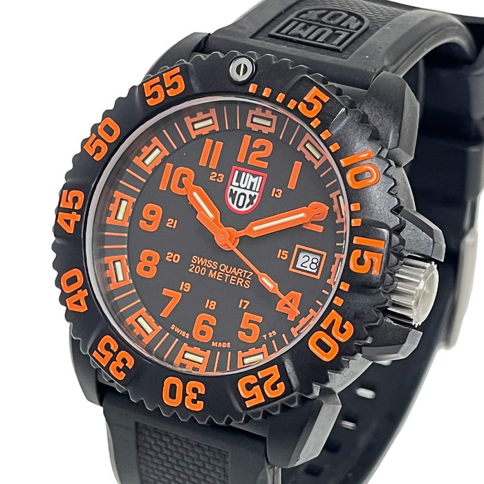 【LUMINOX/ルミノックス】 カラーマークシリーズ 腕時計 ステンレススチール/ラバー/カーボン クオーツ 黒/オレンジ メンズ
【中古】【真子質店】【NN】




【IxD】