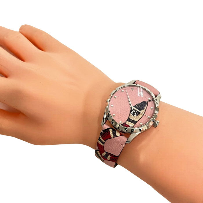 【GUCCI/グッチ】 126.4/YA1264083 Ｇタイムレス　スネーク/ヘビ/蛇 腕時計 ステンレススチール/レザー クオーツ ピンク/ピンク革 ユニセックス
【中古】【真子質店】【NN】




【MaDI】