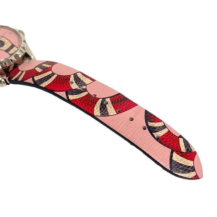 【GUCCI/グッチ】 126.4/YA1264083 Ｇタイムレス　スネーク/ヘビ/蛇 腕時計 ステンレススチール/レザー クオーツ ピンク/ピンク革 ユニセックス
【中古】【真子質店】【NN】




【MaDI】
