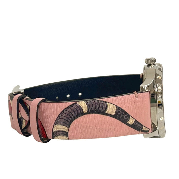 【GUCCI/グッチ】 126.4/YA1264083 Ｇタイムレス　スネーク/ヘビ/蛇 腕時計 ステンレススチール/レザー クオーツ ピンク/ピンク革 ユニセックス
【中古】【真子質店】【NN】




【MaDI】