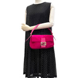 【FENDI/フェンディ】 マンマバケット ショルダーバッグ スウェード/レザー フューシャ/ゴールド金具 レディース【中古】【真子質店】【GD】




【Dxx】