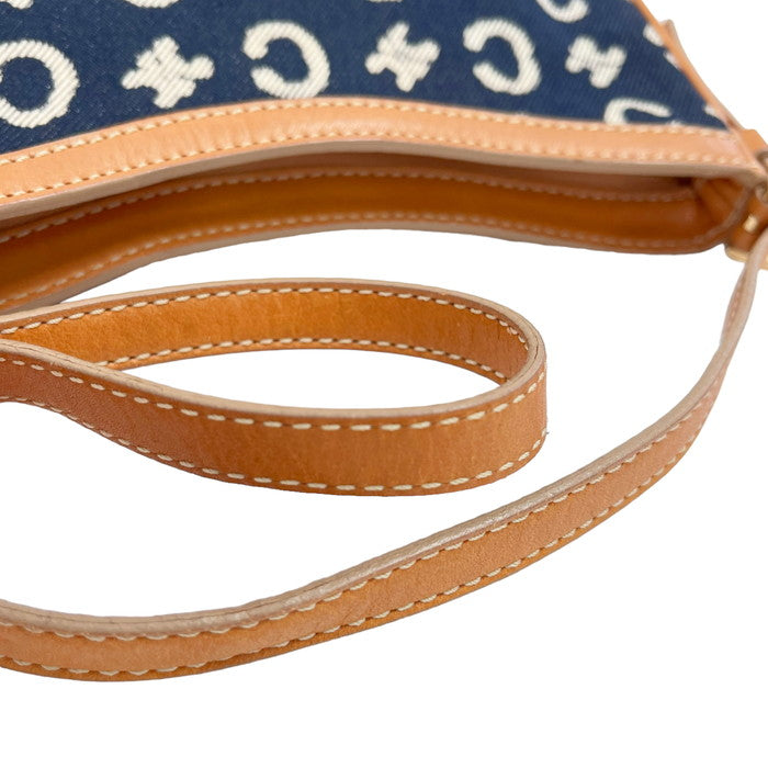 【CELINE/セリーヌ】 Cマカダム CE00/12 ポーチ ハンドバッグ デニム/レザー ブラウン/ネイビー レディース【中古】【真子質店】【GD】




【IMoD】